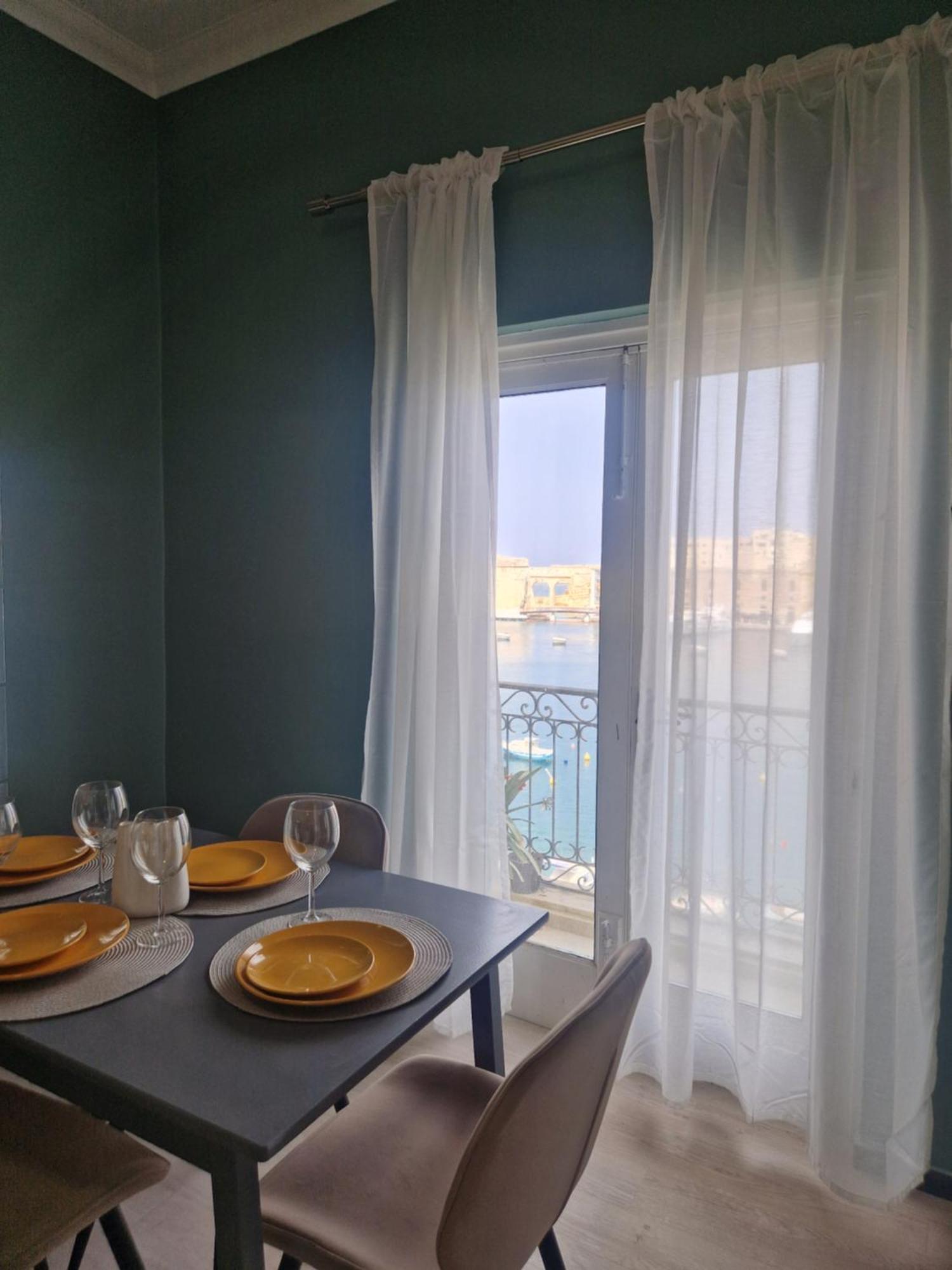Korzo Suites Senglea Waterfront Екстер'єр фото