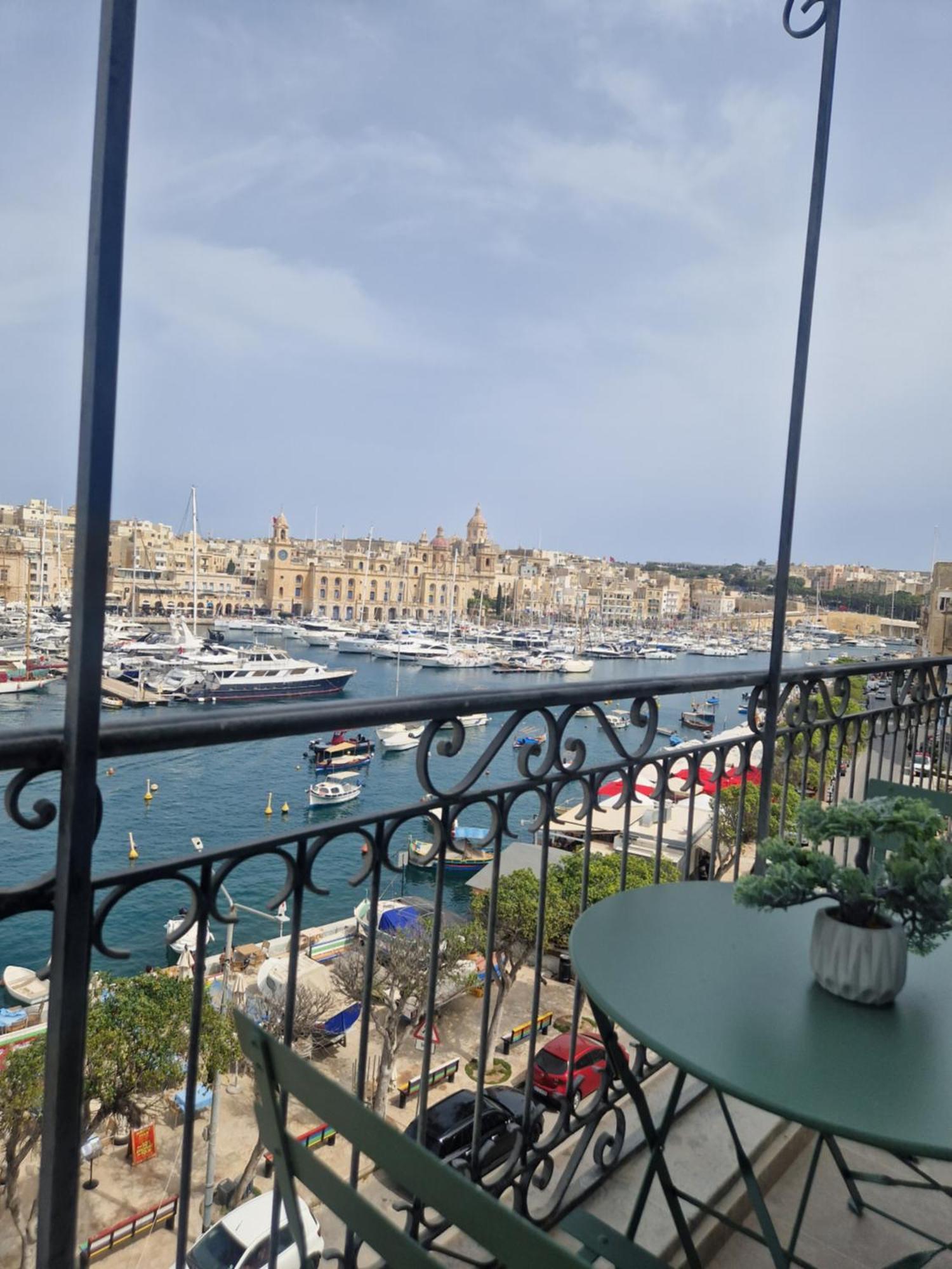 Korzo Suites Senglea Waterfront Екстер'єр фото